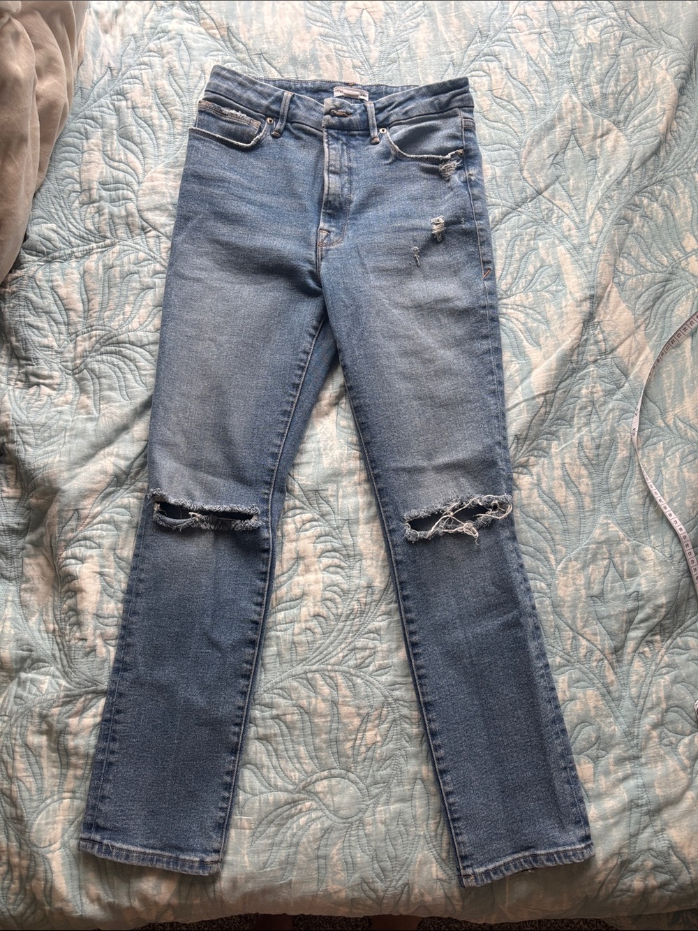Good American Good Legs Straight Jeans